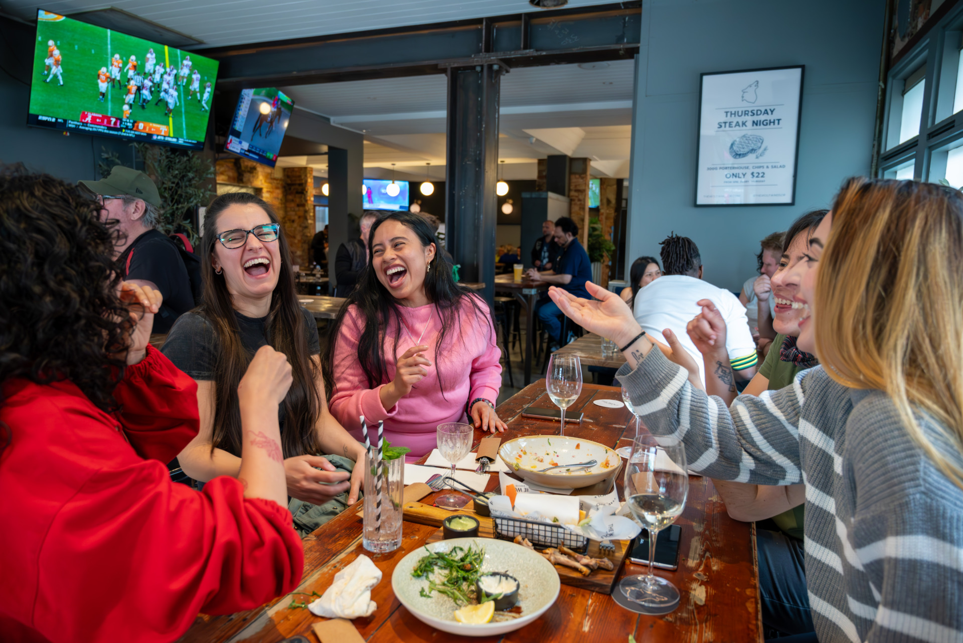If the weather is not good on Sundays, the Latin American Women&rsquo;s Circle members gather indoors. Today, they are enjoying dinner at The Wolf Windsor Restaurant, located at 152 Chapter St, St Kilda. Laughter and conversation intertwine, as they excitedly discuss the upcoming events of the Women&rsquo;s Circle. (Left: Carolina, Maria and Diana; Right: Alejandra, Laura)