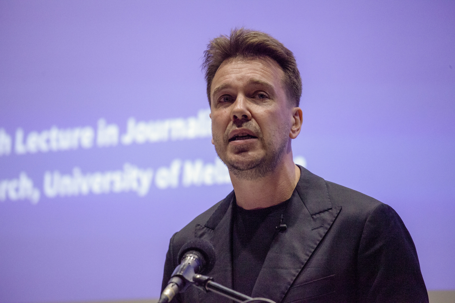 journalism-against-autocracy-exiled-russian-journalist-on-the-war-on
